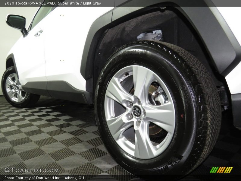 Super White / Light Gray 2020 Toyota RAV4 XLE AWD