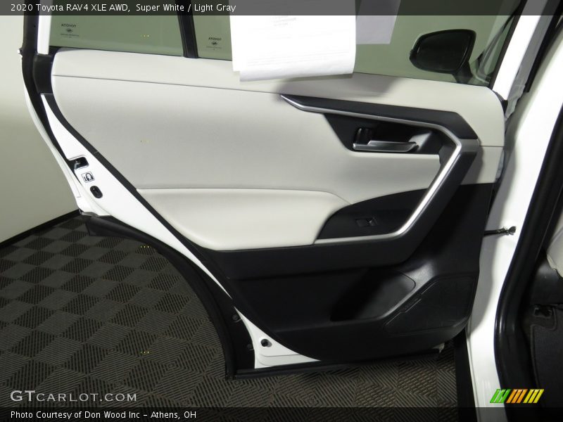 Super White / Light Gray 2020 Toyota RAV4 XLE AWD