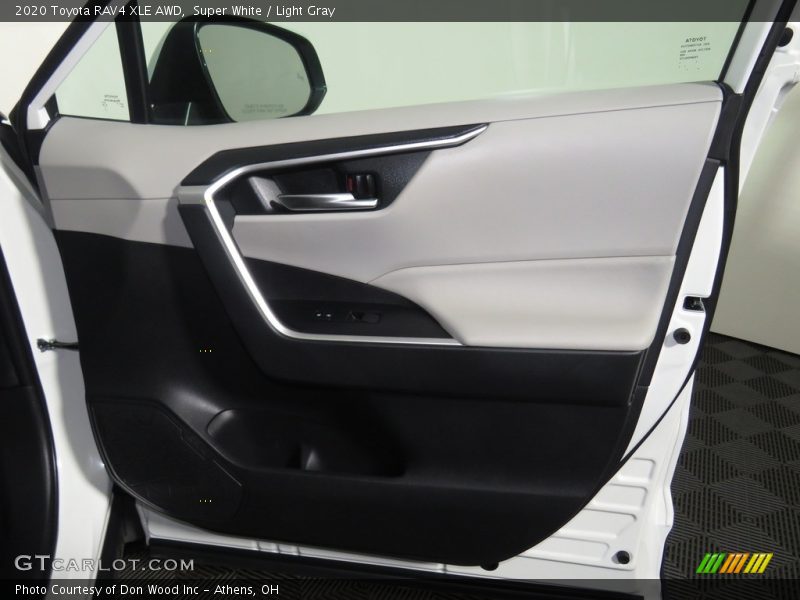 Super White / Light Gray 2020 Toyota RAV4 XLE AWD
