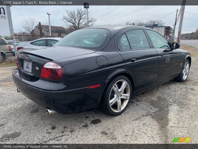 Ebony Black / Charcoal 2005 Jaguar S-Type R