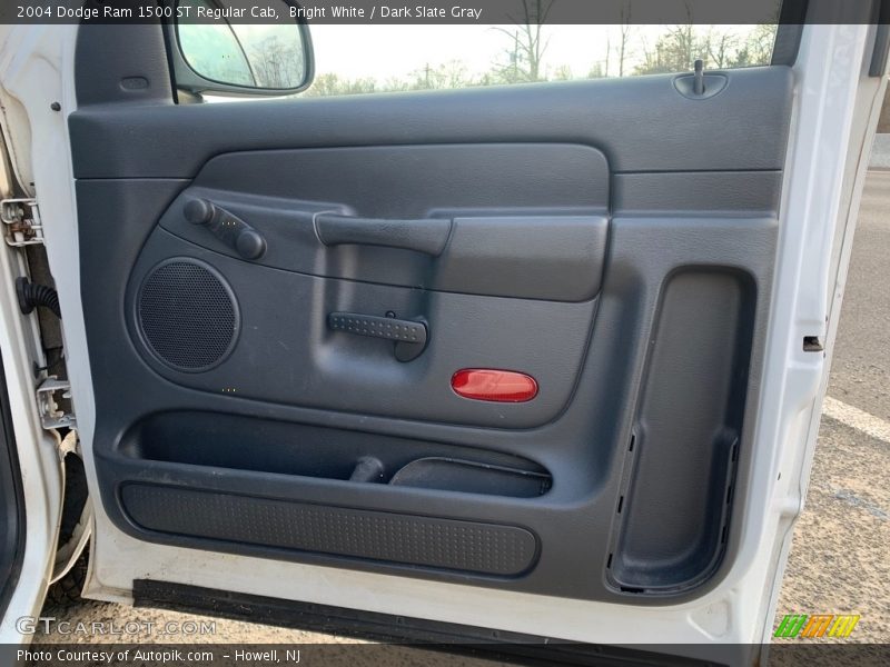 Bright White / Dark Slate Gray 2004 Dodge Ram 1500 ST Regular Cab