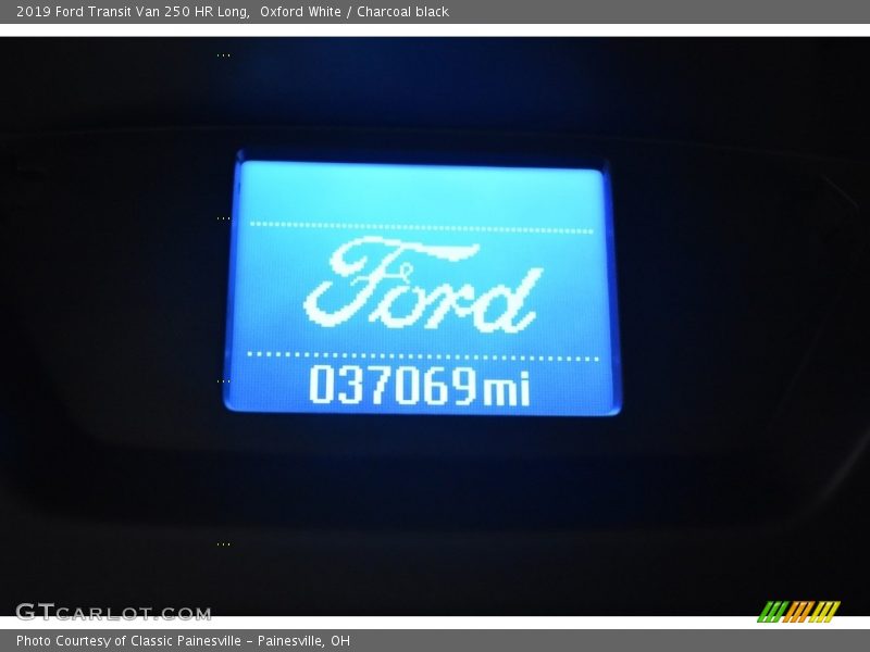 Oxford White / Charcoal black 2019 Ford Transit Van 250 HR Long