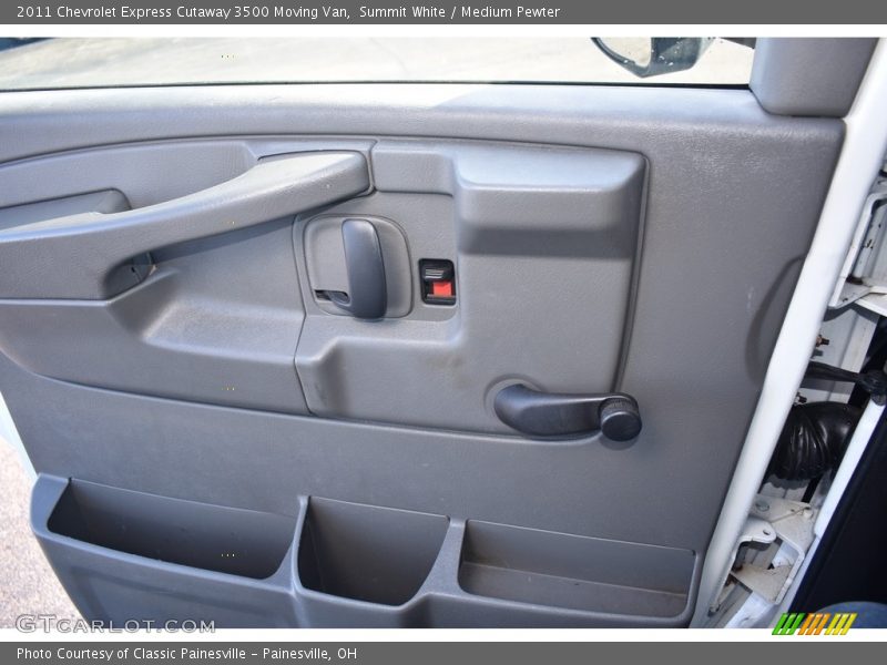 Summit White / Medium Pewter 2011 Chevrolet Express Cutaway 3500 Moving Van