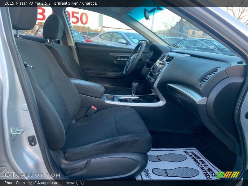 Brilliant Silver / Charcoal 2015 Nissan Altima 2.5 S