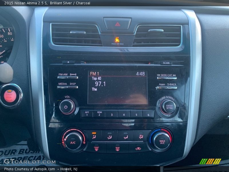 Brilliant Silver / Charcoal 2015 Nissan Altima 2.5 S