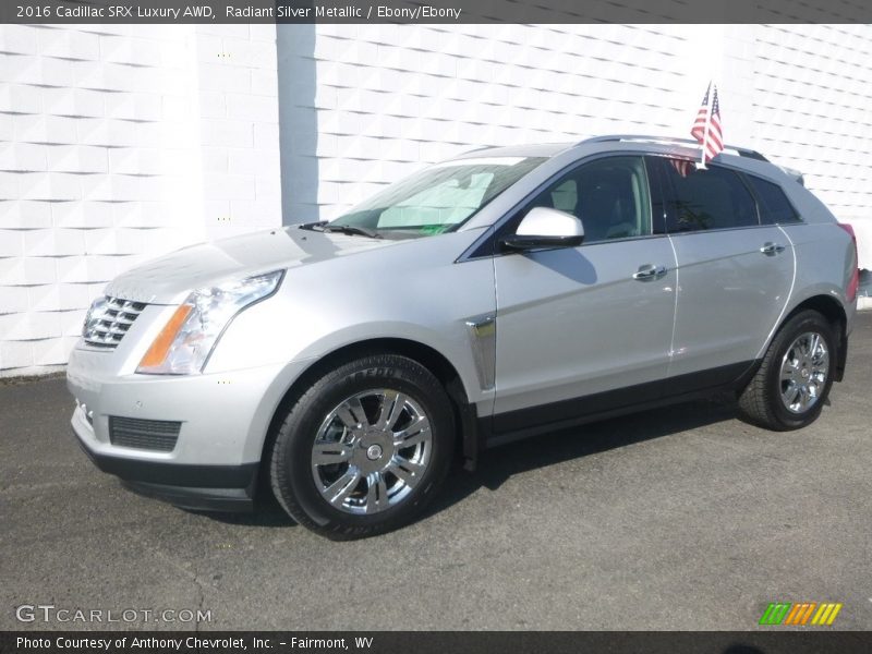 Radiant Silver Metallic / Ebony/Ebony 2016 Cadillac SRX Luxury AWD