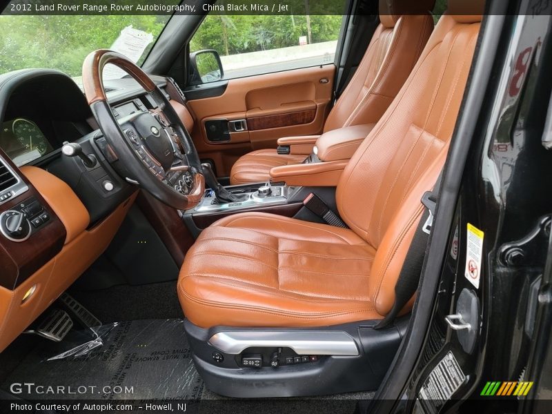 Front Seat of 2012 Range Rover Autobiography