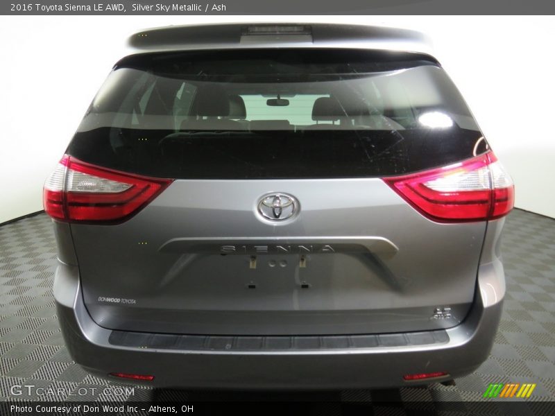 Silver Sky Metallic / Ash 2016 Toyota Sienna LE AWD