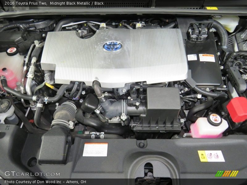 Midnight Black Metallic / Black 2016 Toyota Prius Two