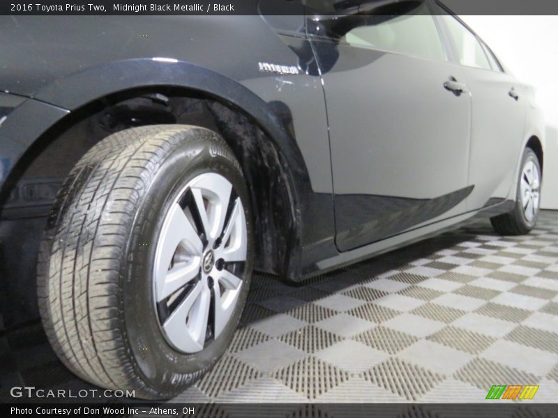 Midnight Black Metallic / Black 2016 Toyota Prius Two