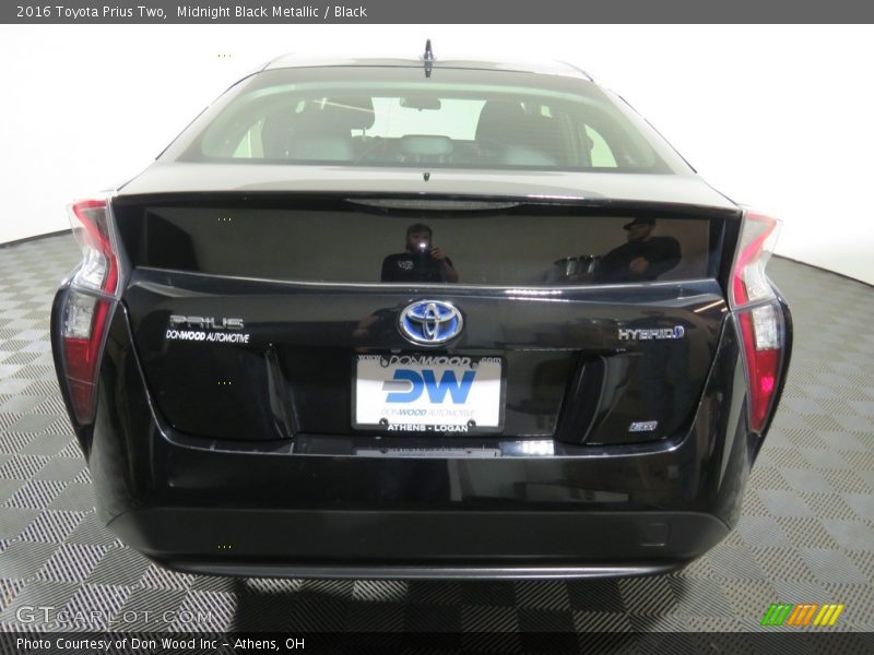 Midnight Black Metallic / Black 2016 Toyota Prius Two