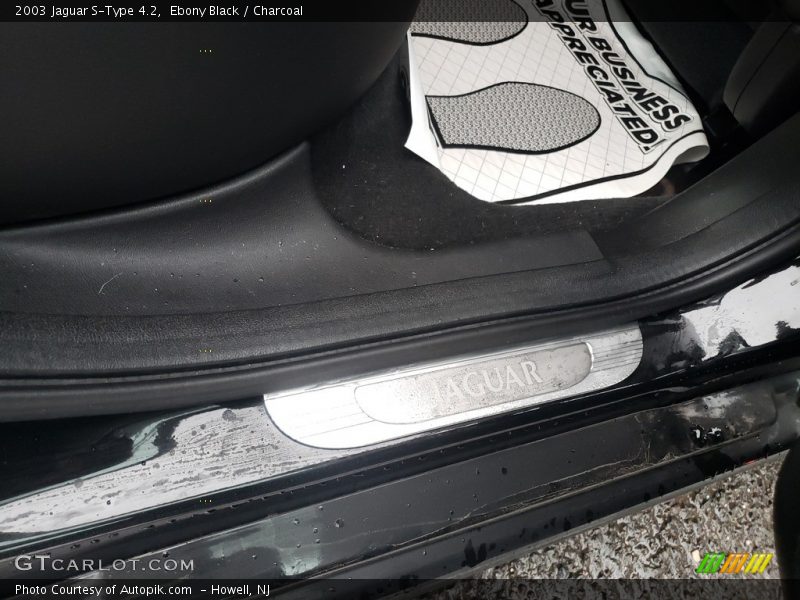 Ebony Black / Charcoal 2003 Jaguar S-Type 4.2