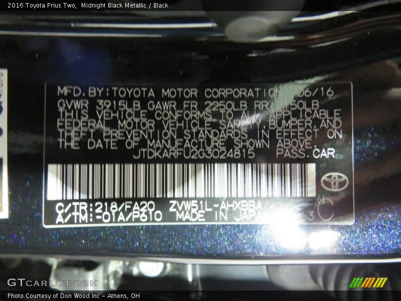 Midnight Black Metallic / Black 2016 Toyota Prius Two