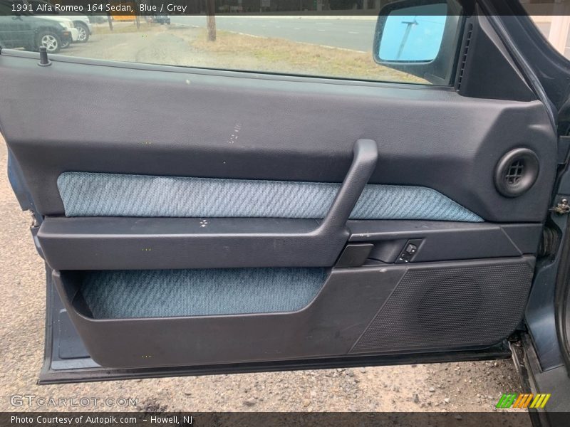 Door Panel of 1991 164 Sedan