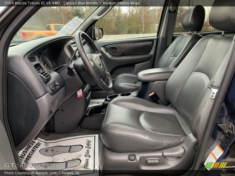 Front Seat of 2004 Tribute ES V6 4WD