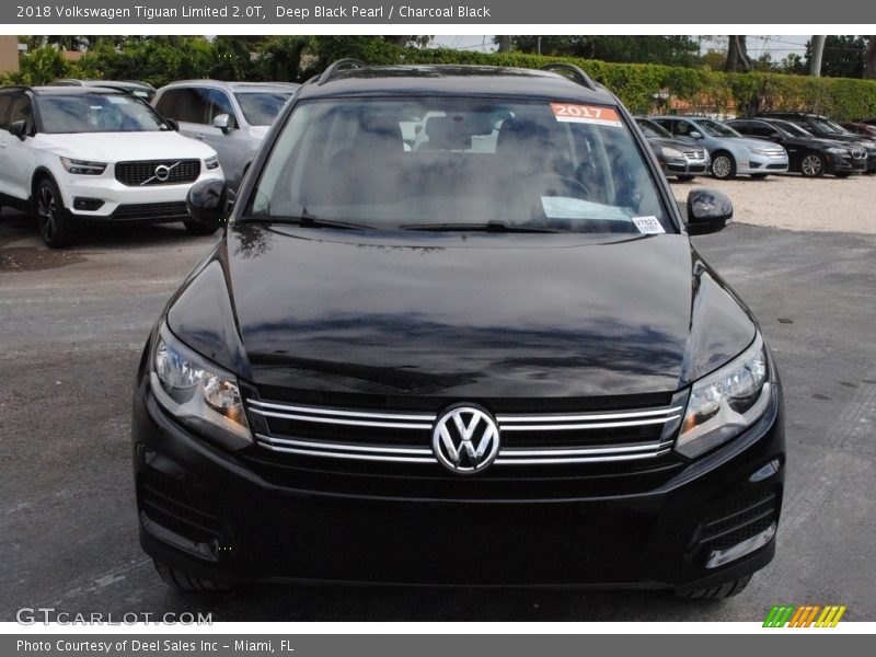 Deep Black Pearl / Charcoal Black 2018 Volkswagen Tiguan Limited 2.0T