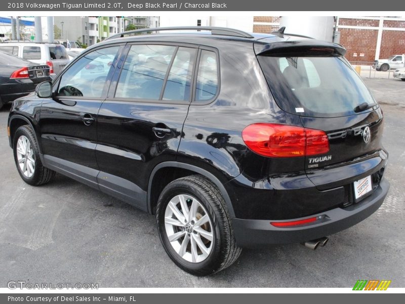 Deep Black Pearl / Charcoal Black 2018 Volkswagen Tiguan Limited 2.0T