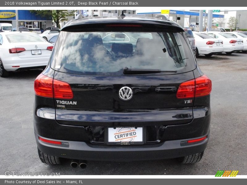 Deep Black Pearl / Charcoal Black 2018 Volkswagen Tiguan Limited 2.0T