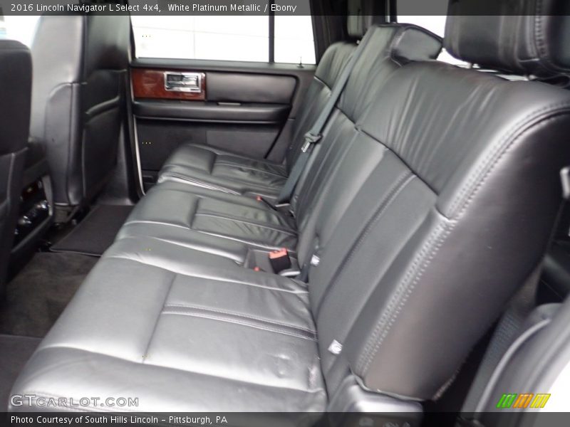 Rear Seat of 2016 Navigator L Select 4x4