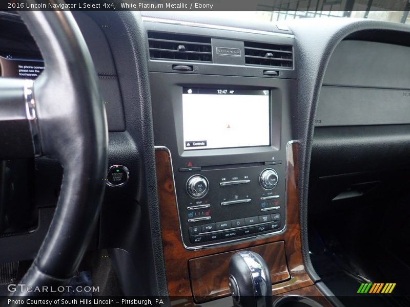 Controls of 2016 Navigator L Select 4x4
