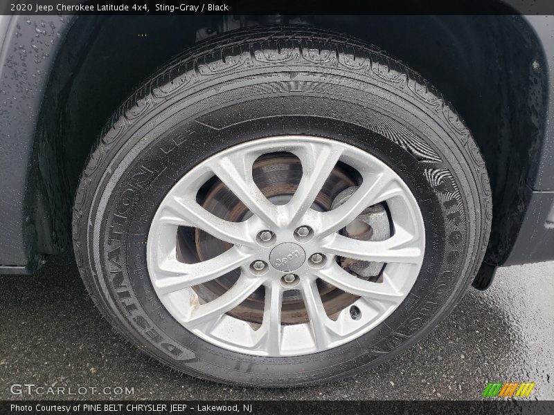 Sting-Gray / Black 2020 Jeep Cherokee Latitude 4x4