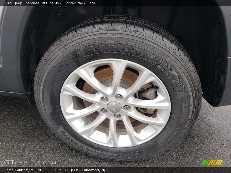 Sting-Gray / Black 2020 Jeep Cherokee Latitude 4x4