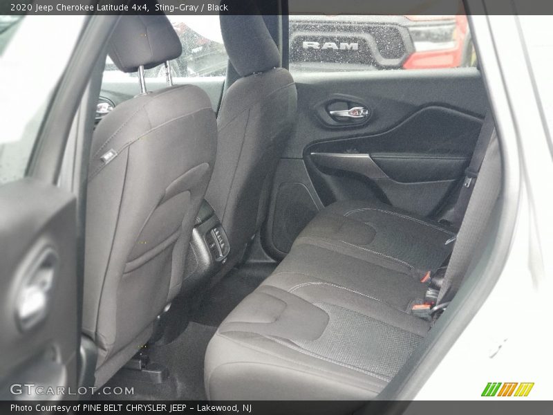 Sting-Gray / Black 2020 Jeep Cherokee Latitude 4x4