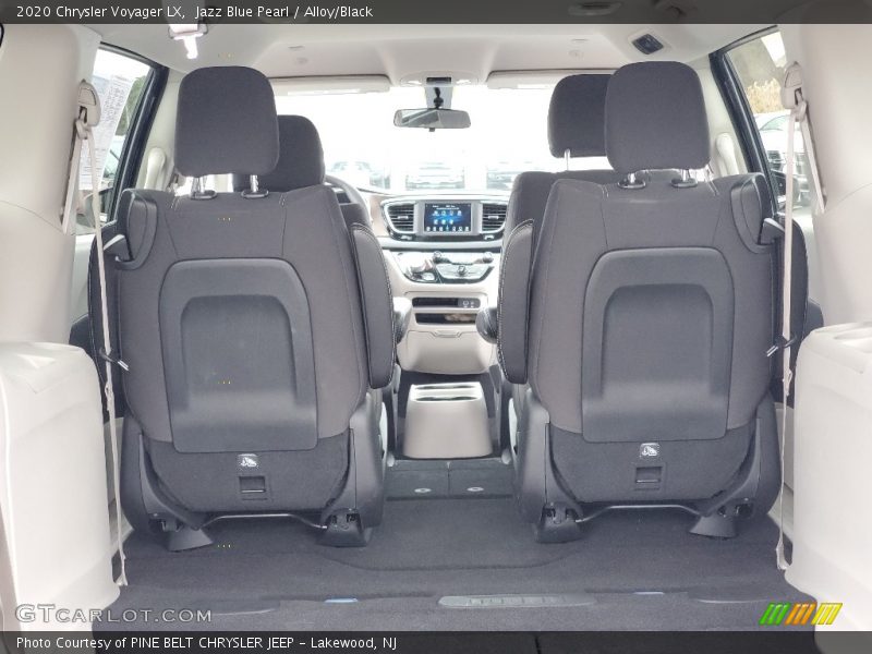  2020 Voyager LX Trunk