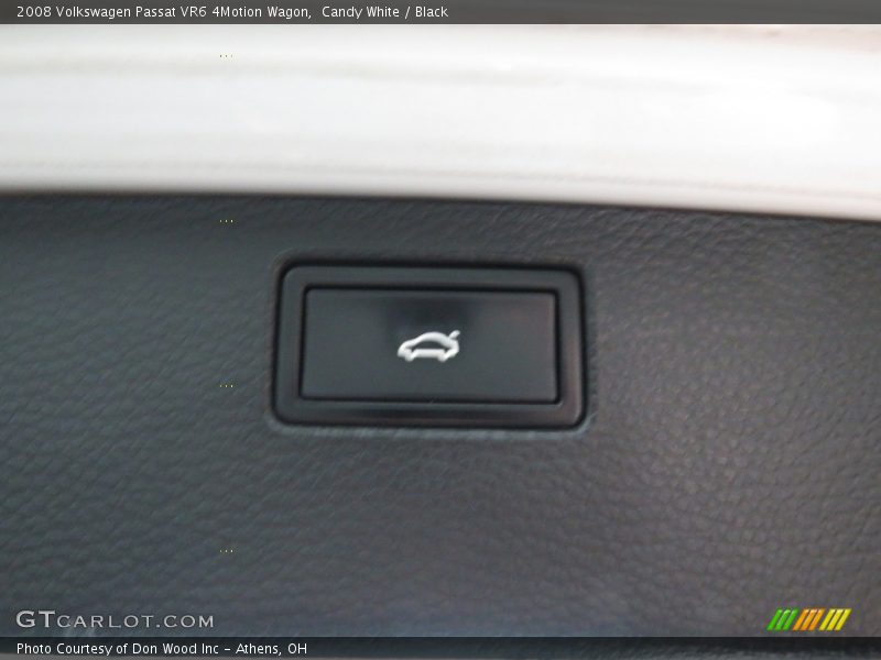Candy White / Black 2008 Volkswagen Passat VR6 4Motion Wagon