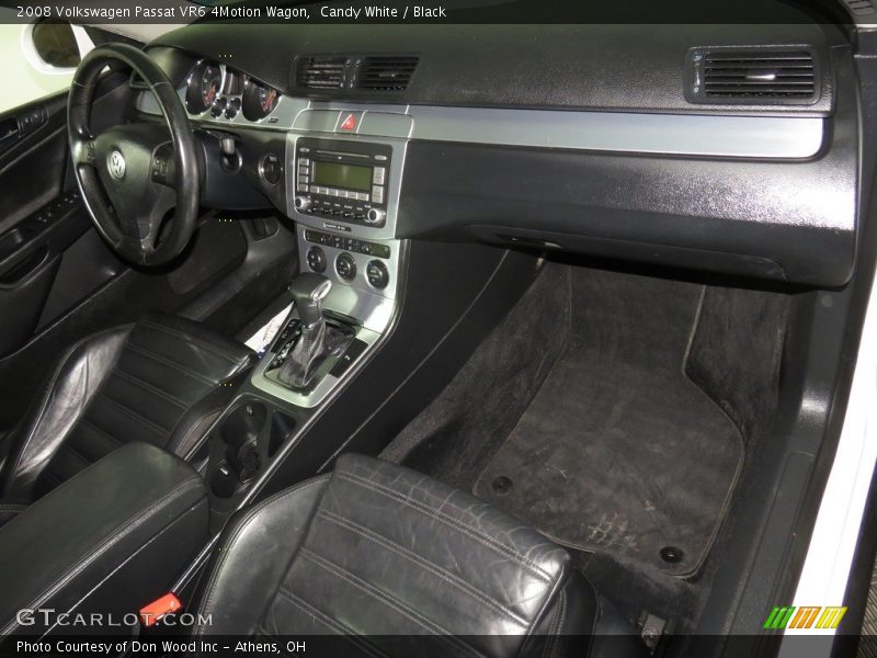 Dashboard of 2008 Passat VR6 4Motion Wagon