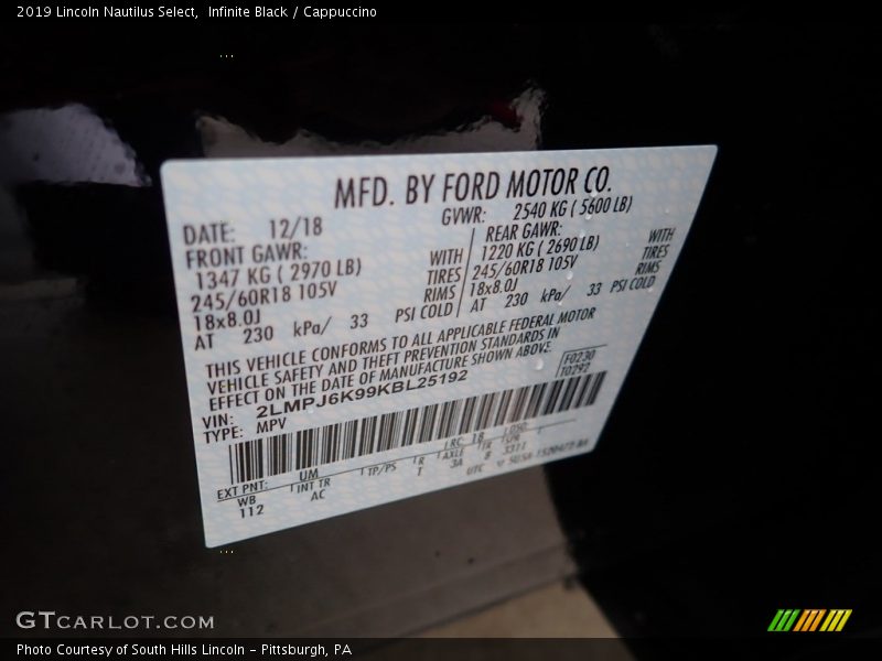 Infinite Black / Cappuccino 2019 Lincoln Nautilus Select