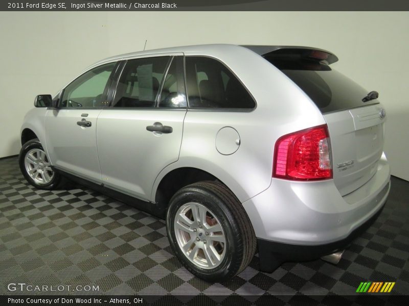 Ingot Silver Metallic / Charcoal Black 2011 Ford Edge SE