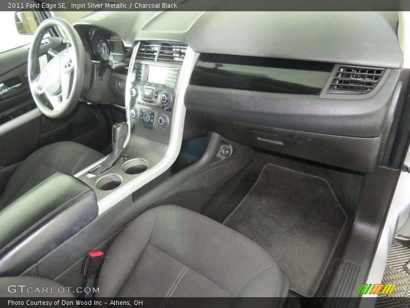 Ingot Silver Metallic / Charcoal Black 2011 Ford Edge SE