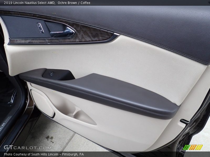 Ochre Brown / Coffee 2019 Lincoln Nautilus Select AWD