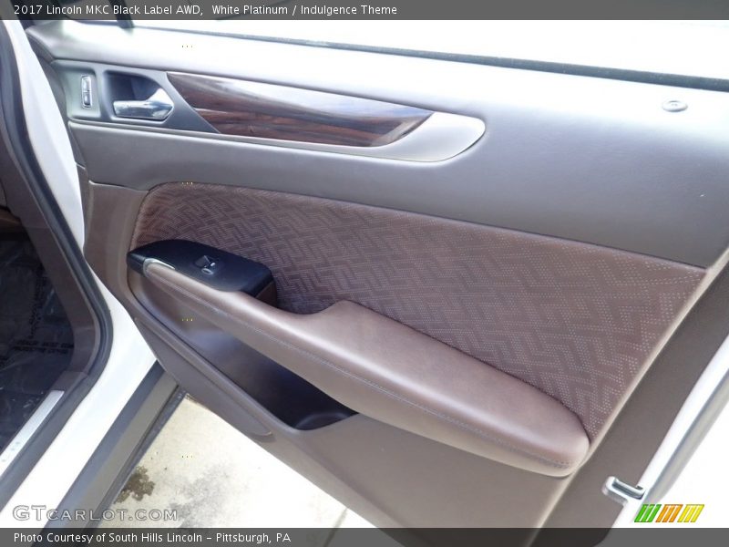White Platinum / Indulgence Theme 2017 Lincoln MKC Black Label AWD
