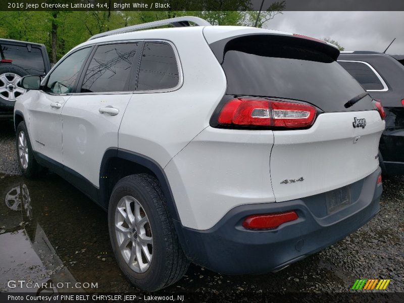 Bright White / Black 2016 Jeep Cherokee Latitude 4x4