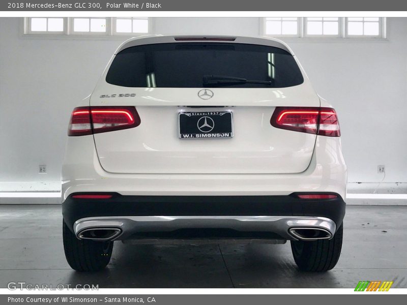 Polar White / Black 2018 Mercedes-Benz GLC 300