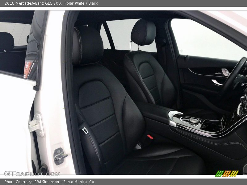 Polar White / Black 2018 Mercedes-Benz GLC 300