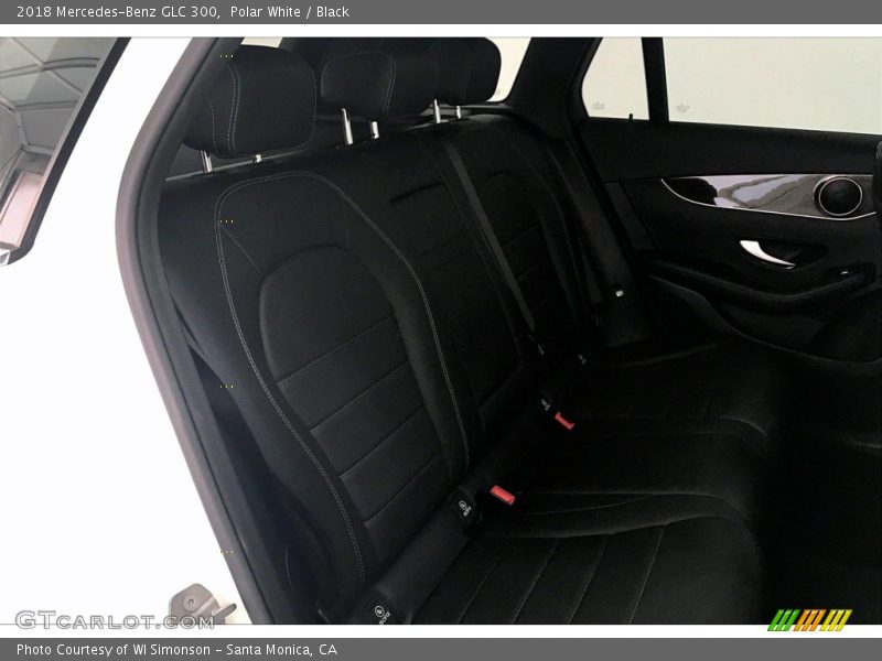 Polar White / Black 2018 Mercedes-Benz GLC 300