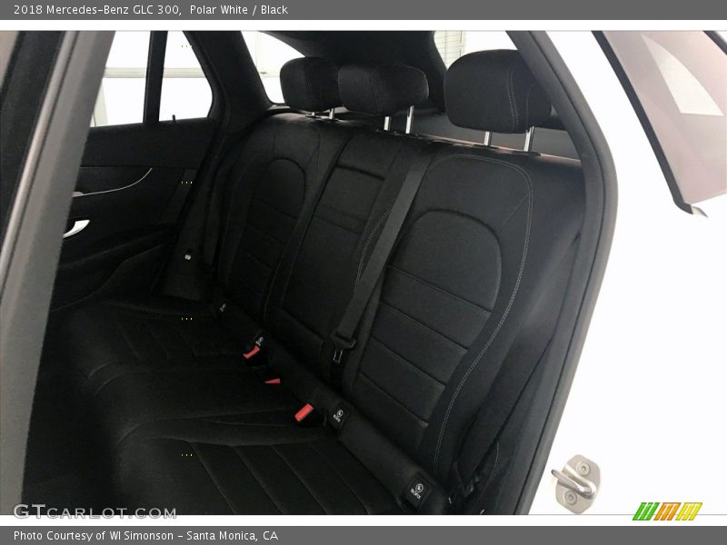 Polar White / Black 2018 Mercedes-Benz GLC 300
