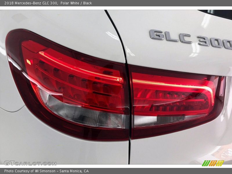 Polar White / Black 2018 Mercedes-Benz GLC 300