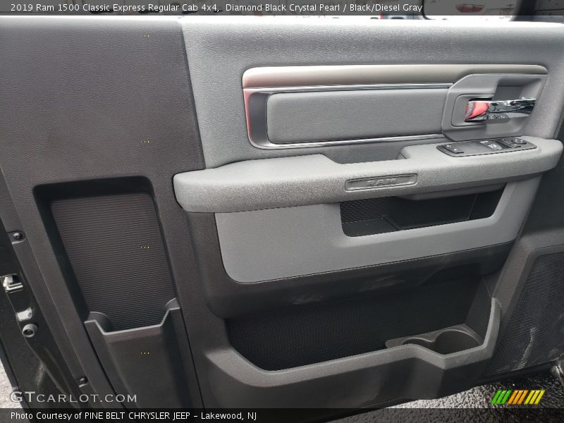 Diamond Black Crystal Pearl / Black/Diesel Gray 2019 Ram 1500 Classic Express Regular Cab 4x4