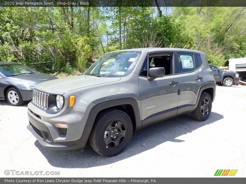 Front 3/4 View of 2020 Renegade Sport