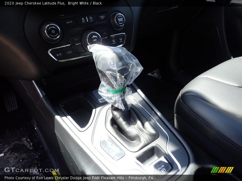 Bright White / Black 2020 Jeep Cherokee Latitude Plus