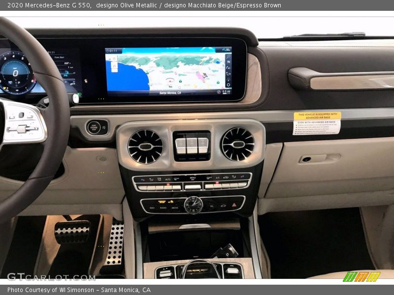 Dashboard of 2020 G 550