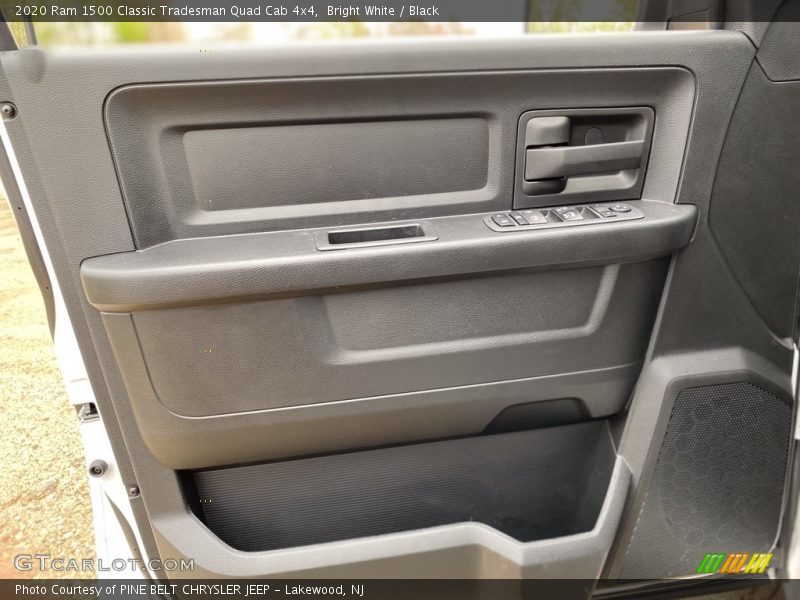 Bright White / Black 2020 Ram 1500 Classic Tradesman Quad Cab 4x4
