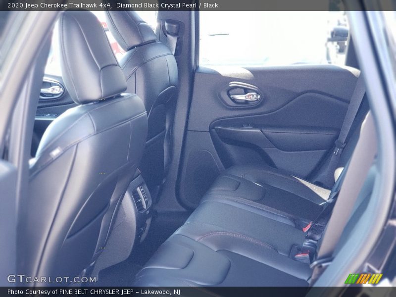 Diamond Black Crystal Pearl / Black 2020 Jeep Cherokee Trailhawk 4x4