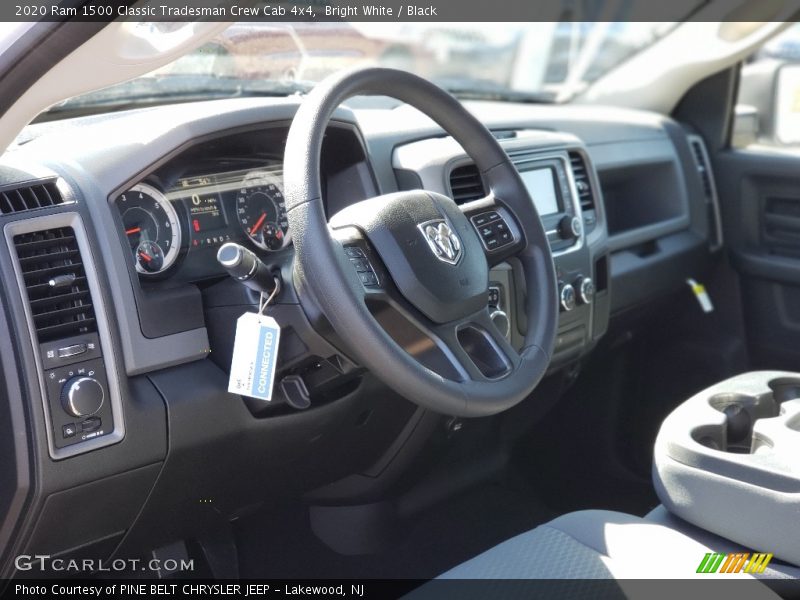 Bright White / Black 2020 Ram 1500 Classic Tradesman Crew Cab 4x4