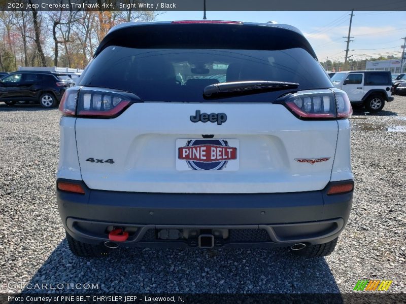 Bright White / Black 2020 Jeep Cherokee Trailhawk 4x4