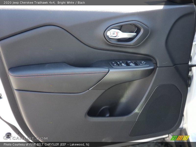 Bright White / Black 2020 Jeep Cherokee Trailhawk 4x4